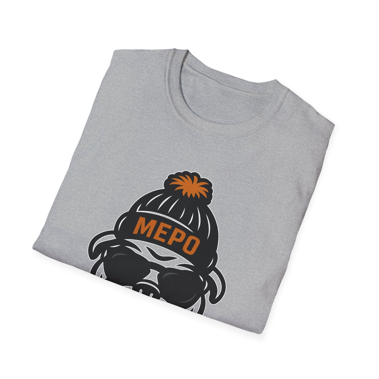 Bulldog with Shades & Beanie | Gildan Softstyle